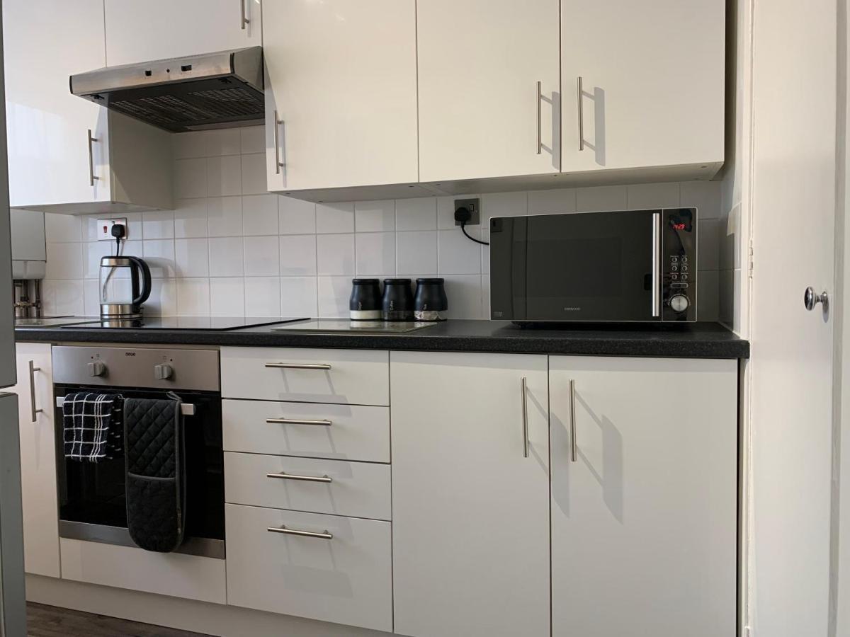 Modern Cosy Warm Home With Free Parking Chelmsford Exteriör bild