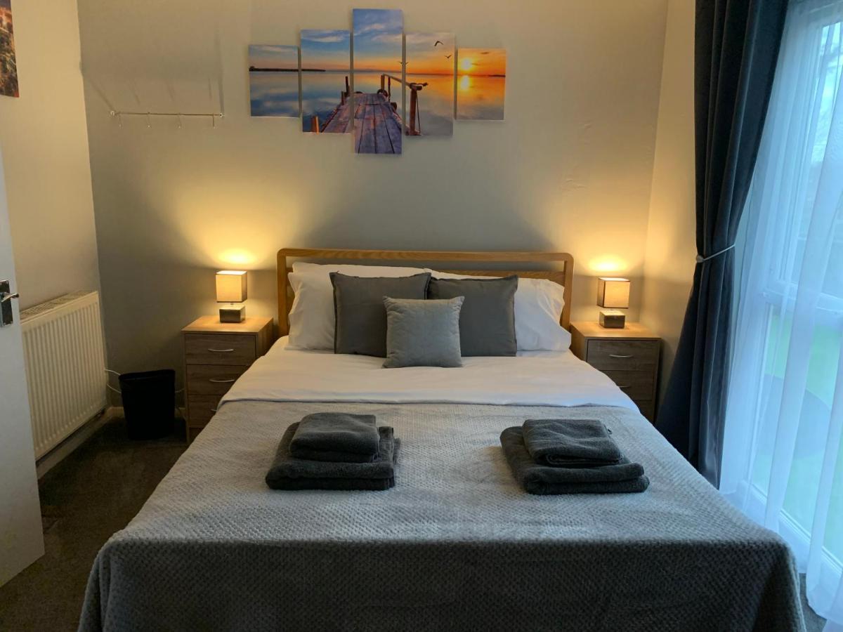 Modern Cosy Warm Home With Free Parking Chelmsford Exteriör bild